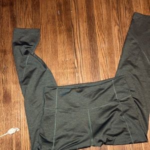 Tek gear XL workout leggings with pocket